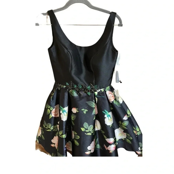 Mac Duggal Beaded Waist Floral Fit & Flare Dress Size 0 - Picture 9 of 12